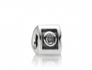 charm letter O