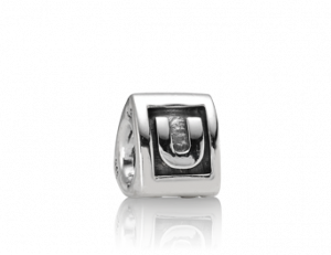 charm letter U